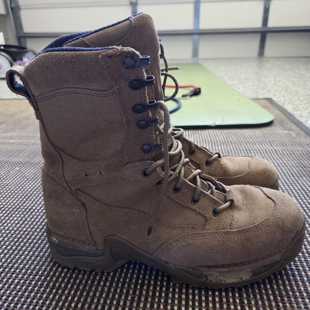 Danner 8" Tan Desert Eagle GTX Boots - Size 10